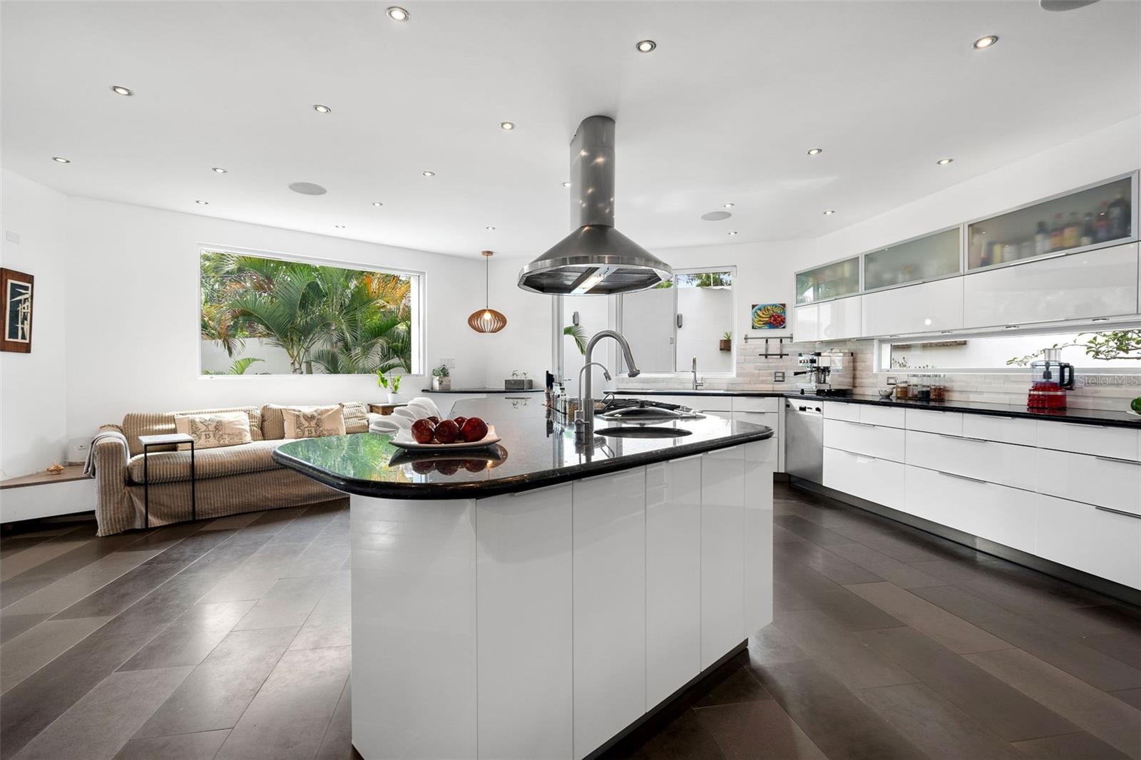 URBANIZACION SAN FRANCISCO - Residential