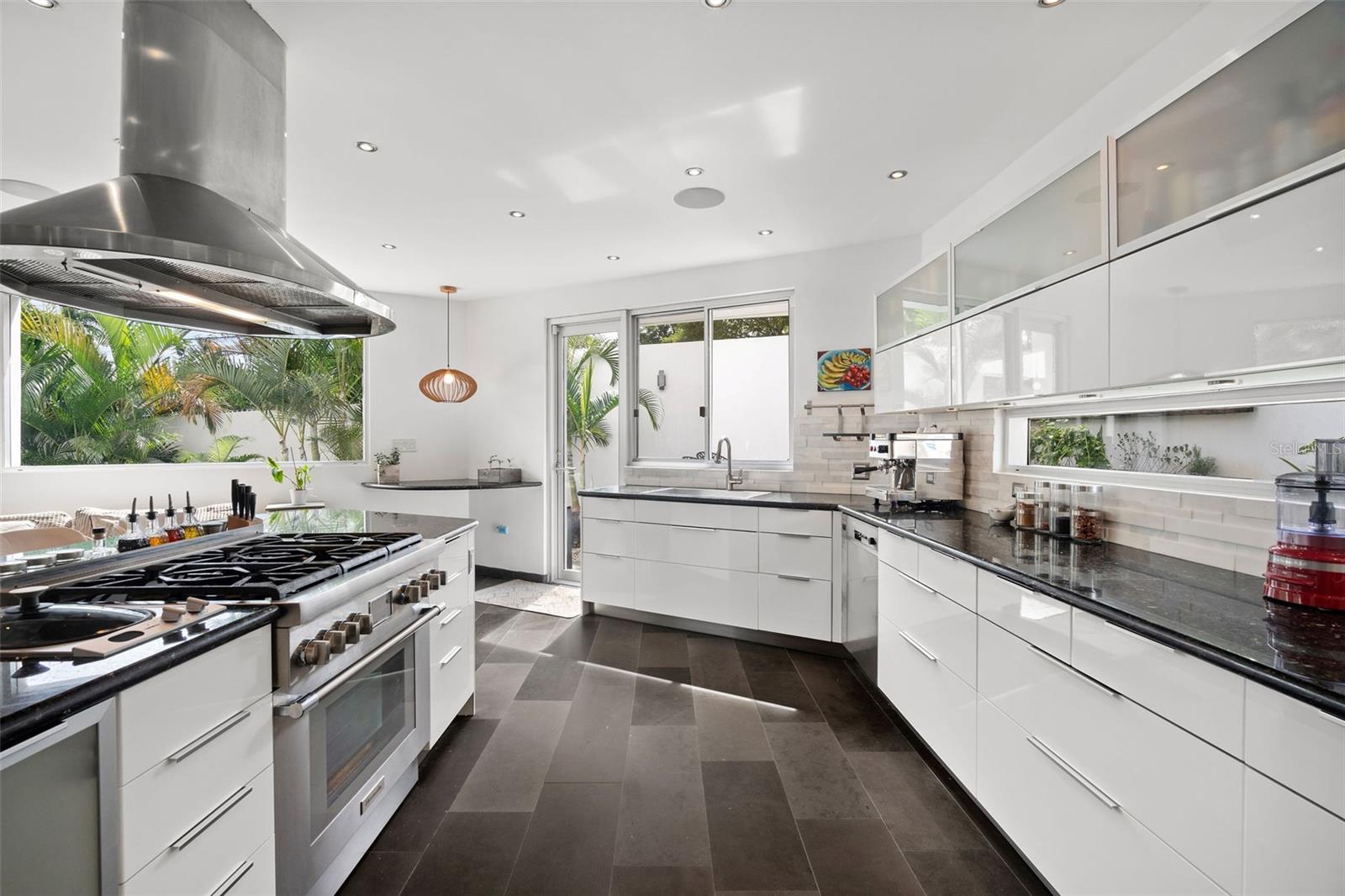 URBANIZACION SAN FRANCISCO - Residential