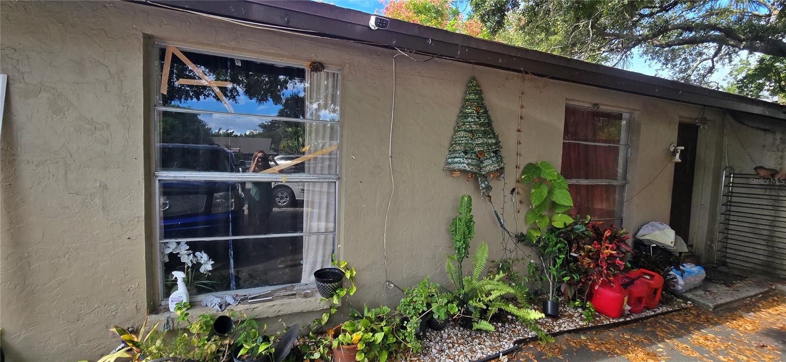 LAUREL PARK - Residential Income