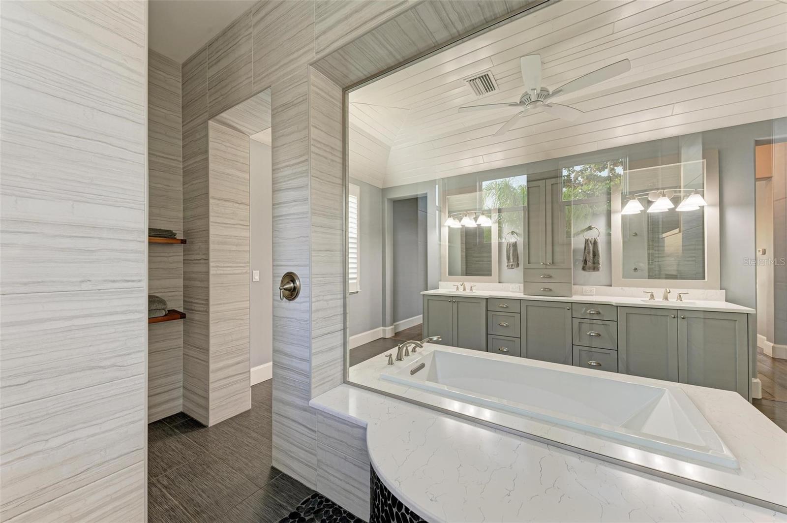 PUNTA GORDA ISLES SEC 04 - Residential