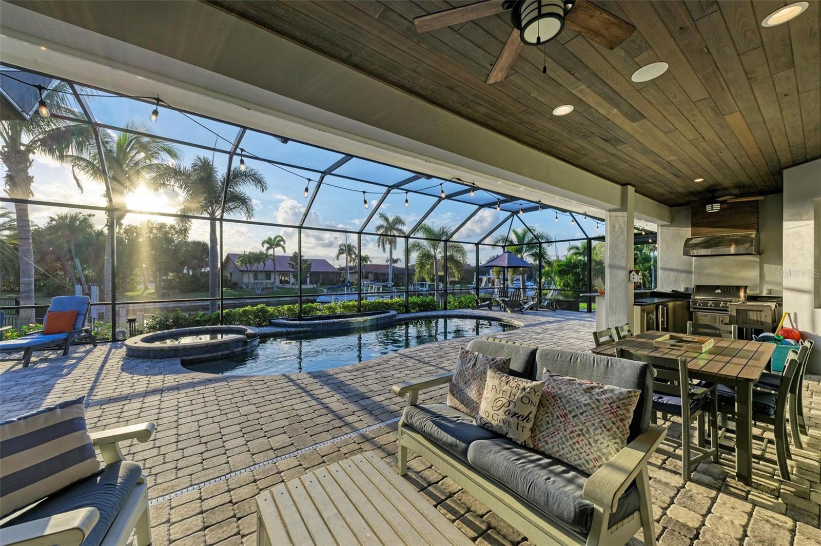 PUNTA GORDA ISLES SEC 04 - Residential