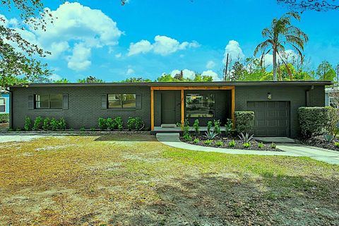 Photo of 3620 Clemwood Drive, Orlando, FL 32803 (MLS # O6395278)