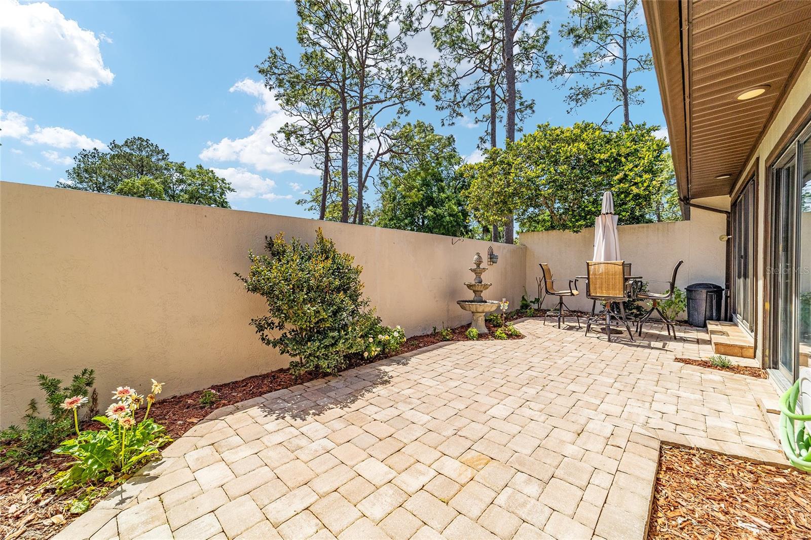 FOX MEADOW - Residential