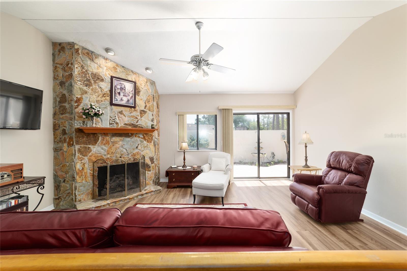 FOX MEADOW - Residential