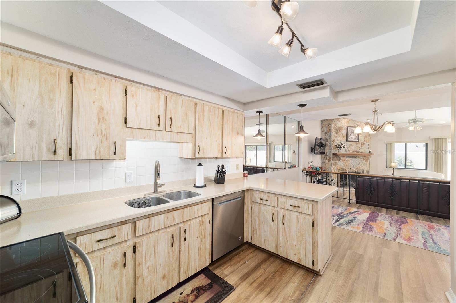 FOX MEADOW - Residential