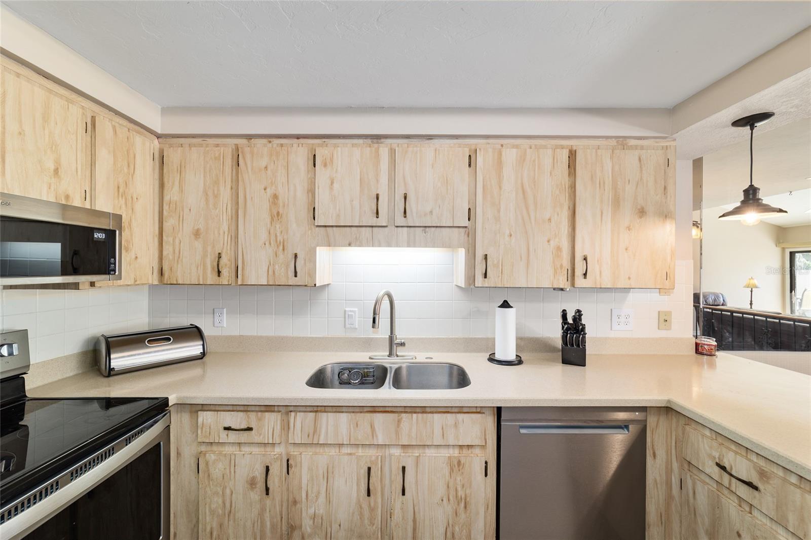 FOX MEADOW - Residential