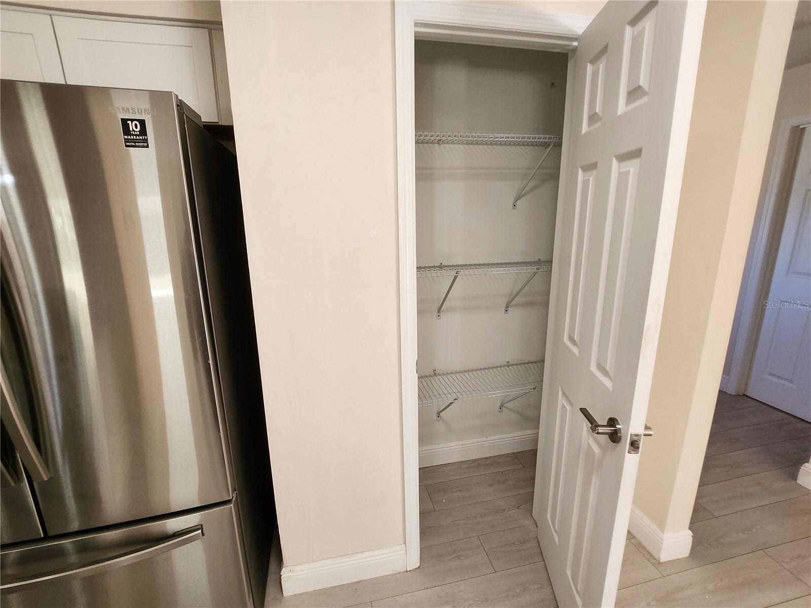 SILVER SPGS SHORES 04 - Residential