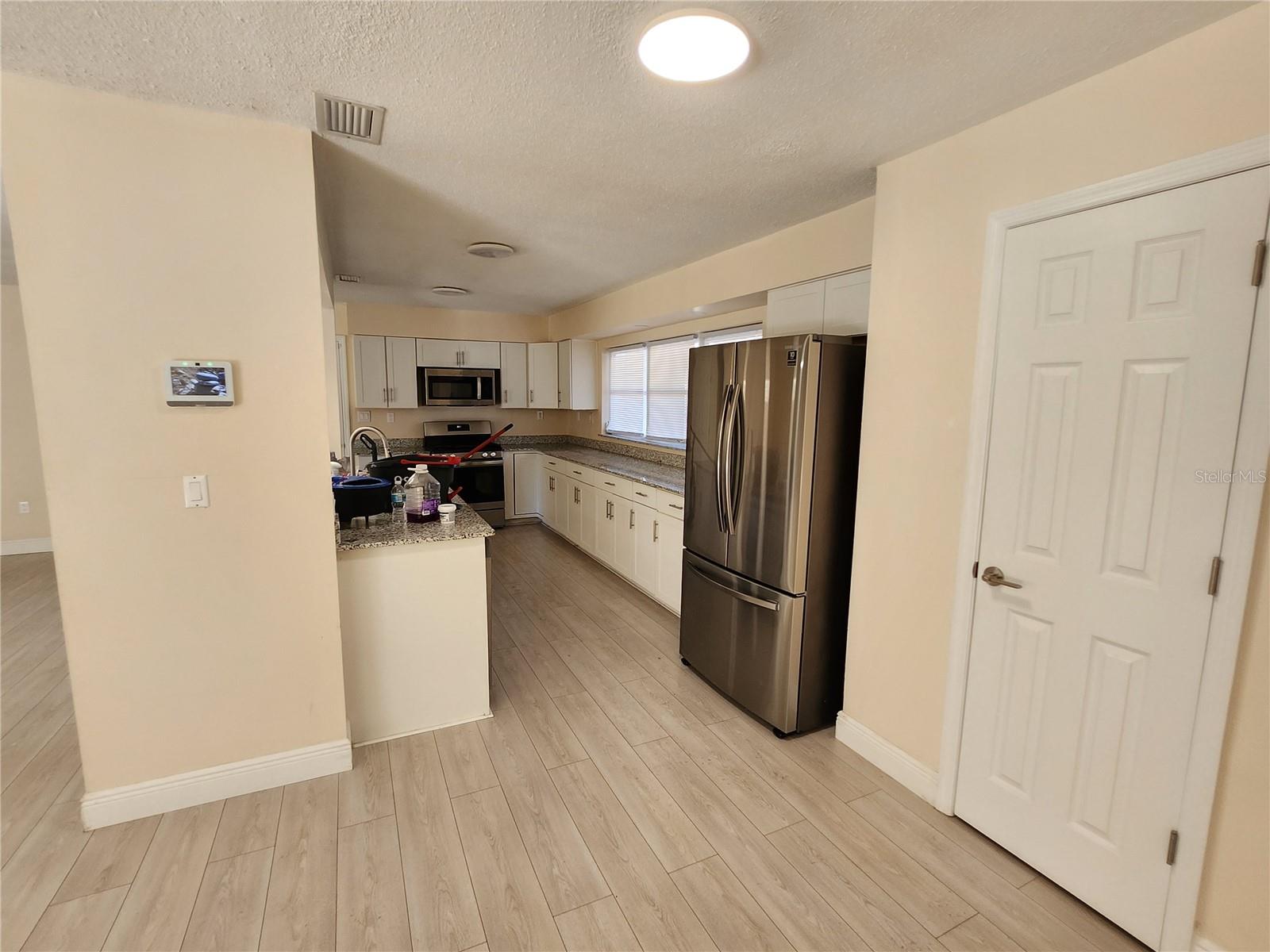 SILVER SPGS SHORES 04 - Residential