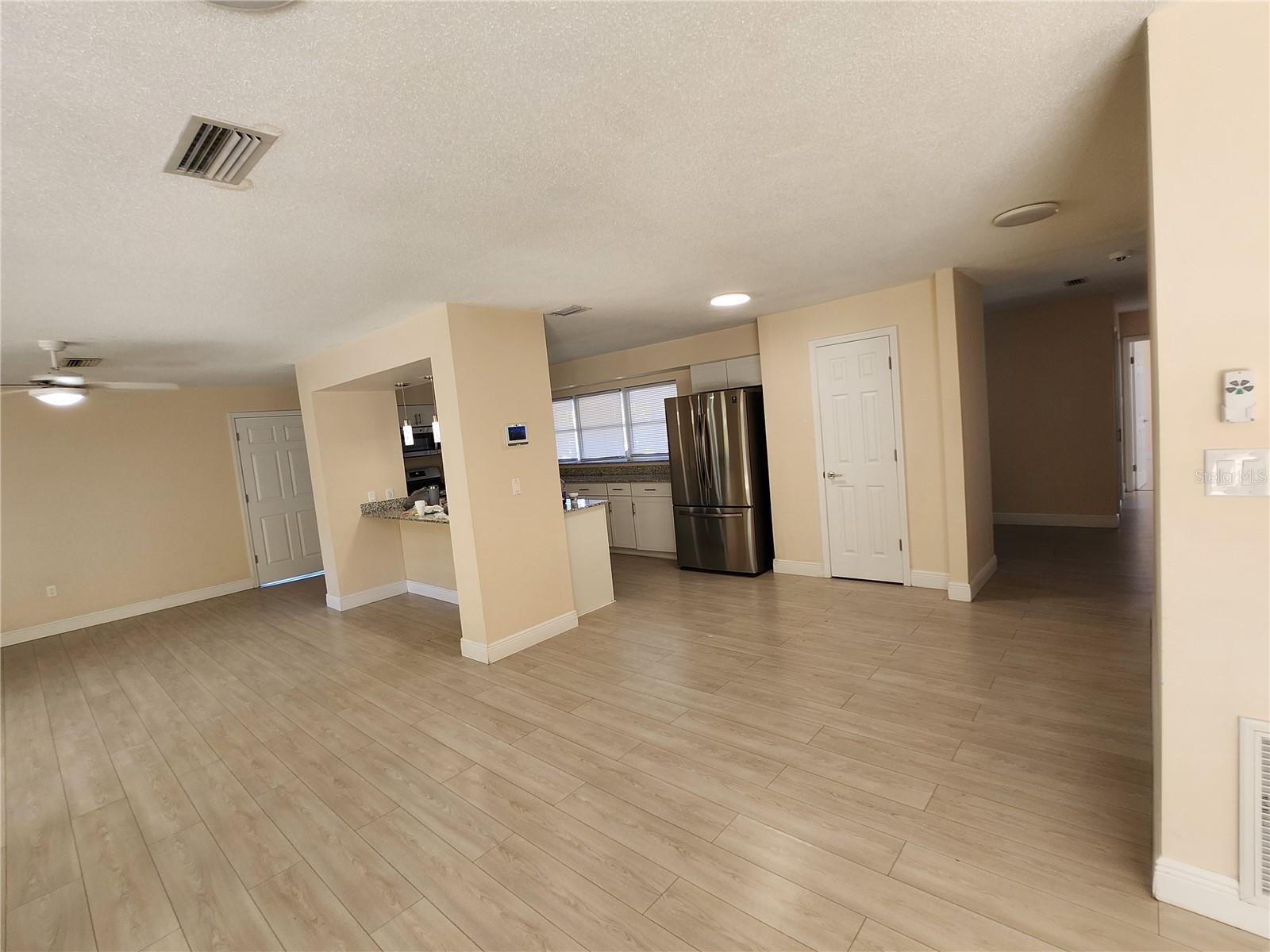 SILVER SPGS SHORES 04 - Residential