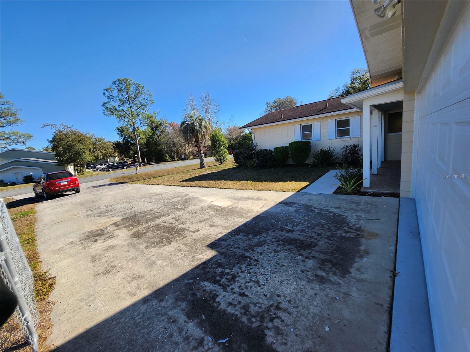 SILVER SPGS SHORES 04 - Residential