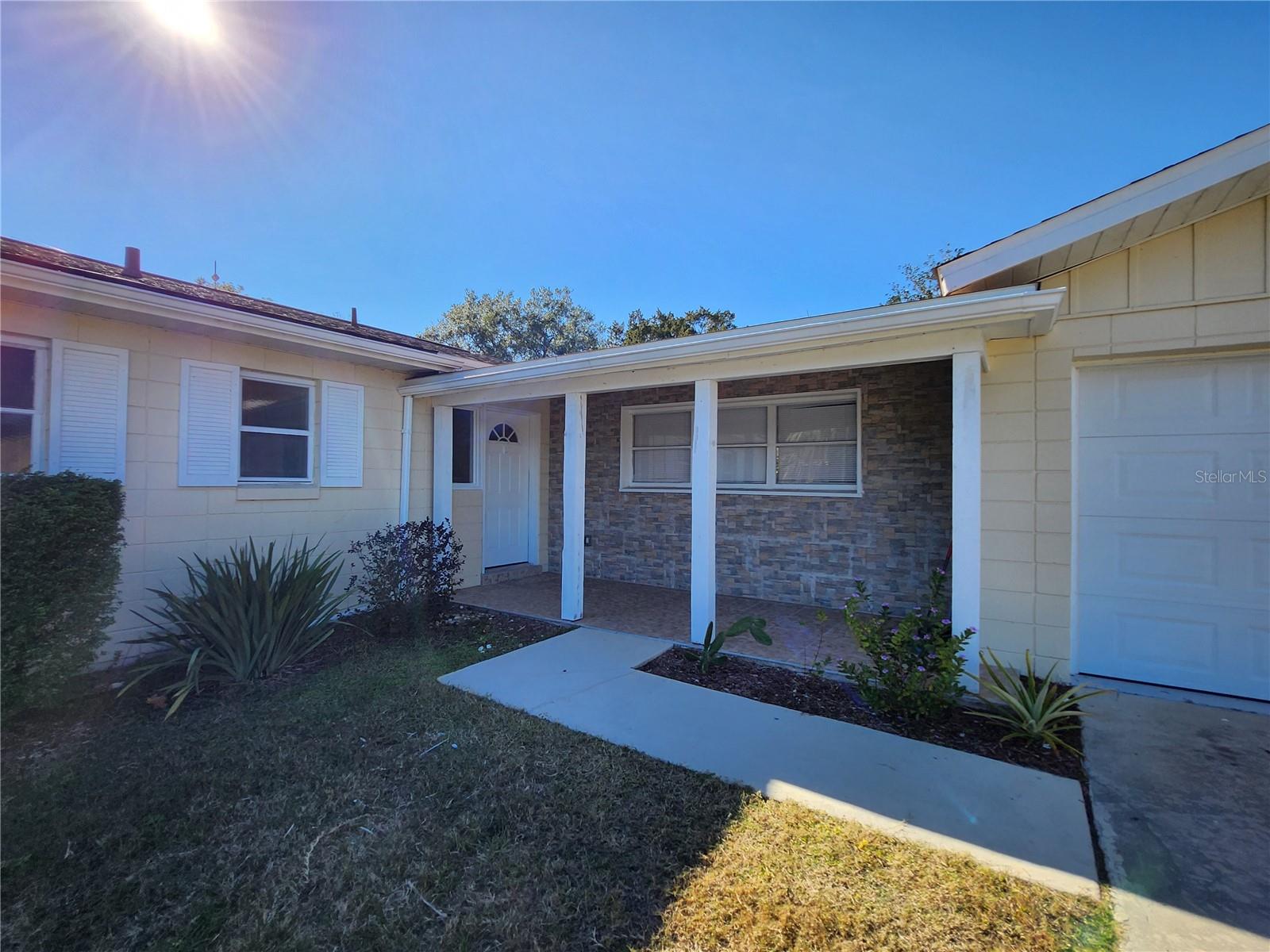 SILVER SPGS SHORES 04 - Residential