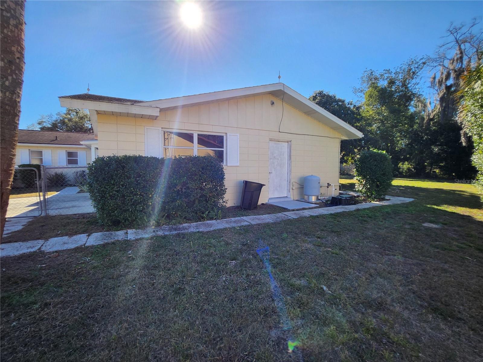 SILVER SPGS SHORES 04 - Residential