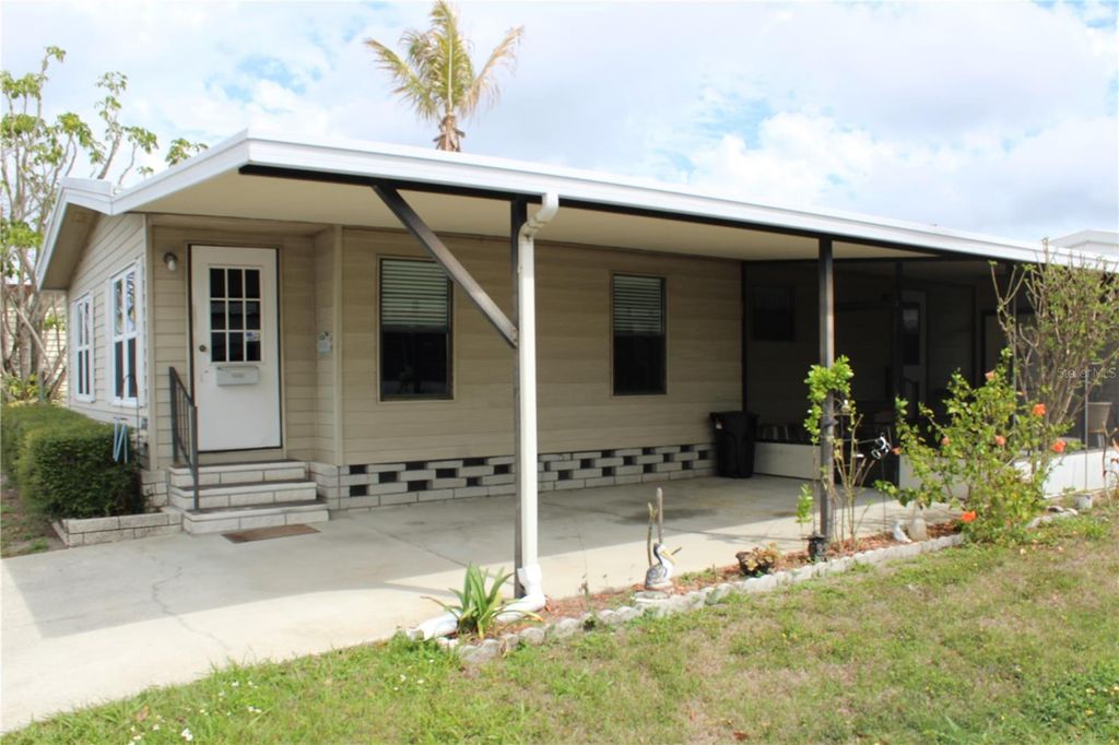 Photo of 6807 Mount Pleasant Road NE #51, St Petersburg, FL 33702 (MLS # G5110153)