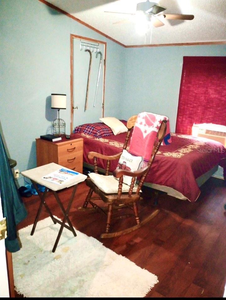 SORRENTO SHORES - Residential