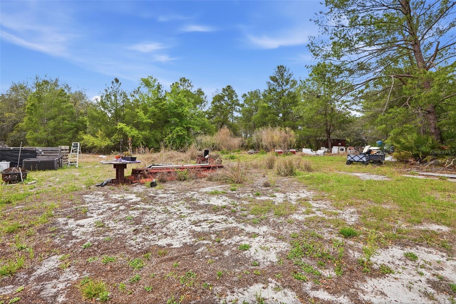 SORRENTO SHORES - Residential