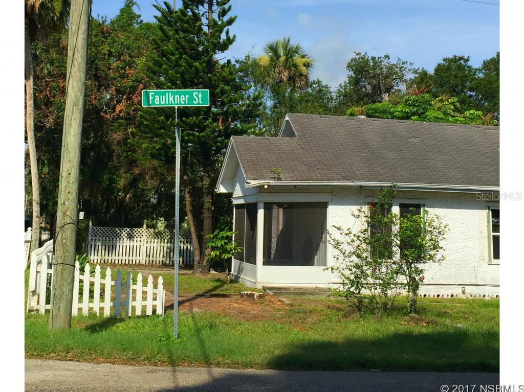 Hart In Riverside Park - Land