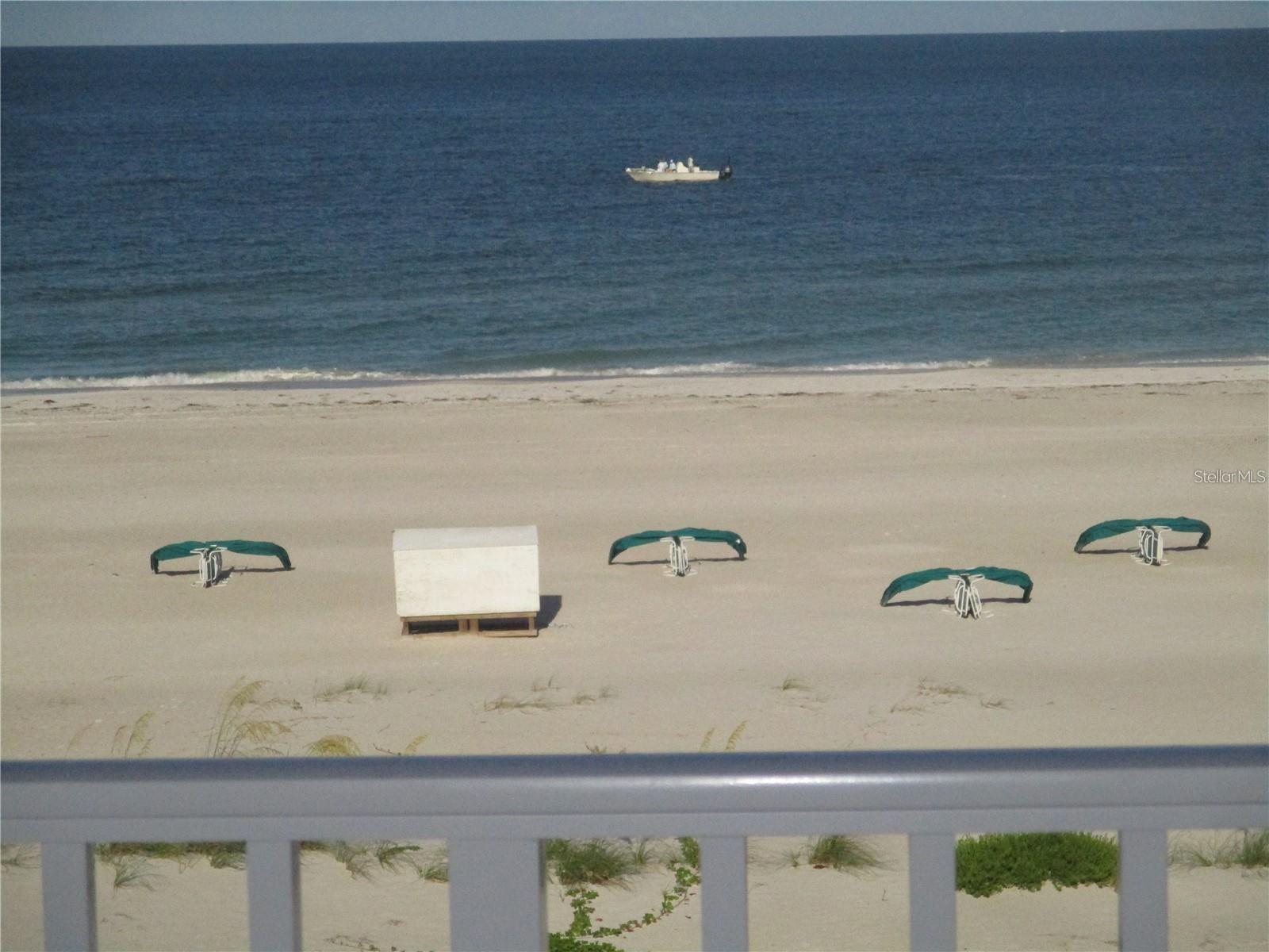 ISLAND INN CONDO - Residential