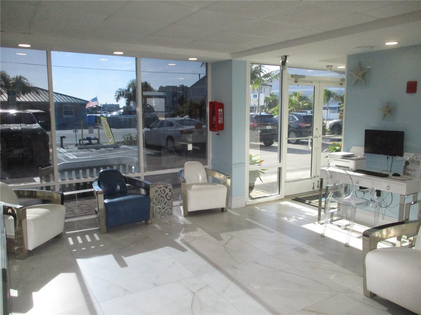 ISLAND INN CONDO - Residential