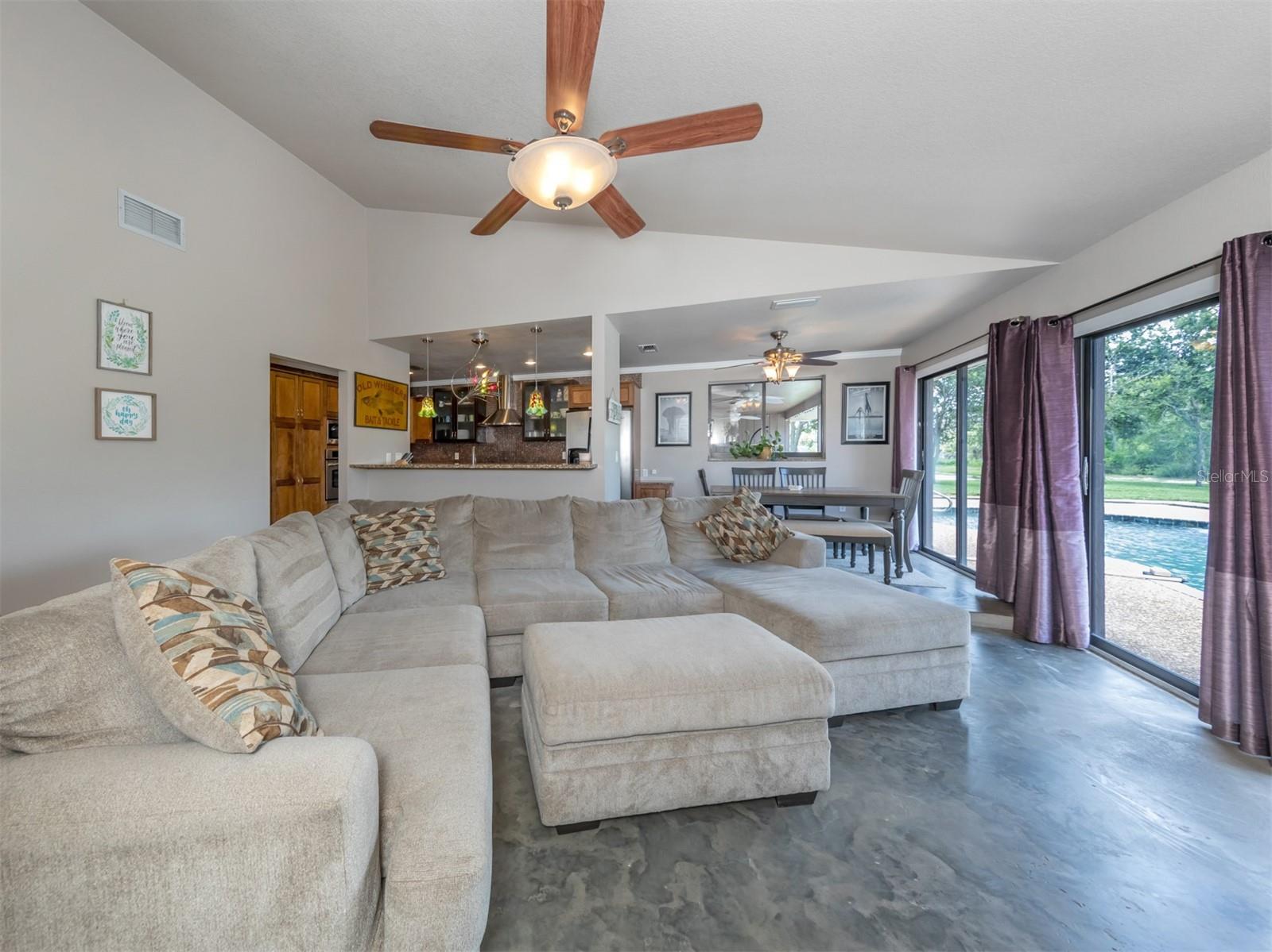 DALELAKE ESTATES - Residential