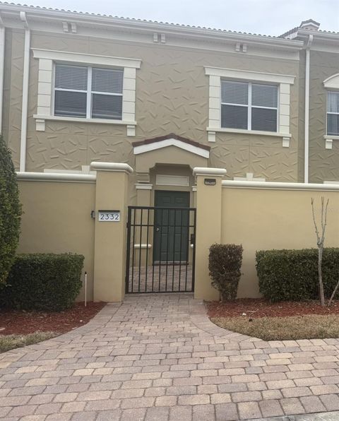 Photo of 2332 Bella Vista Drive, Davenport, FL 33897 (MLS # TB8475461)