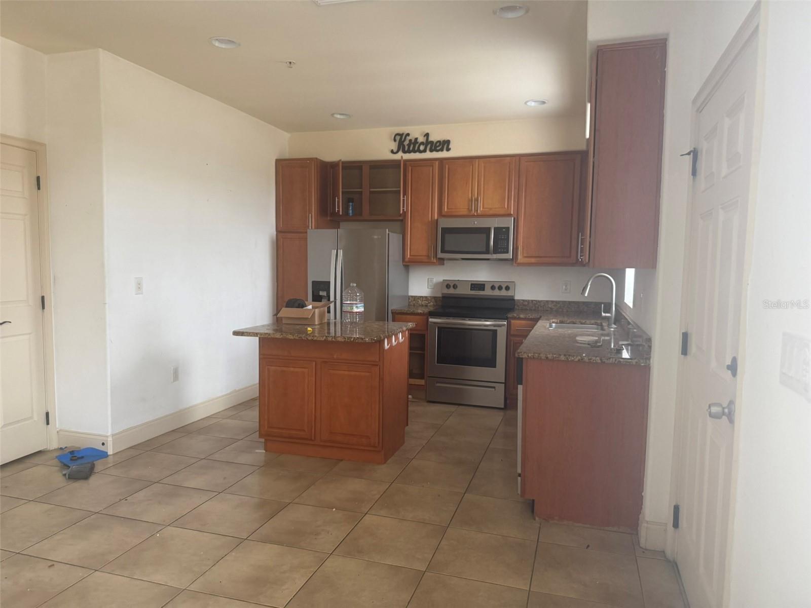 2332 BELLA VISTA DRIVE