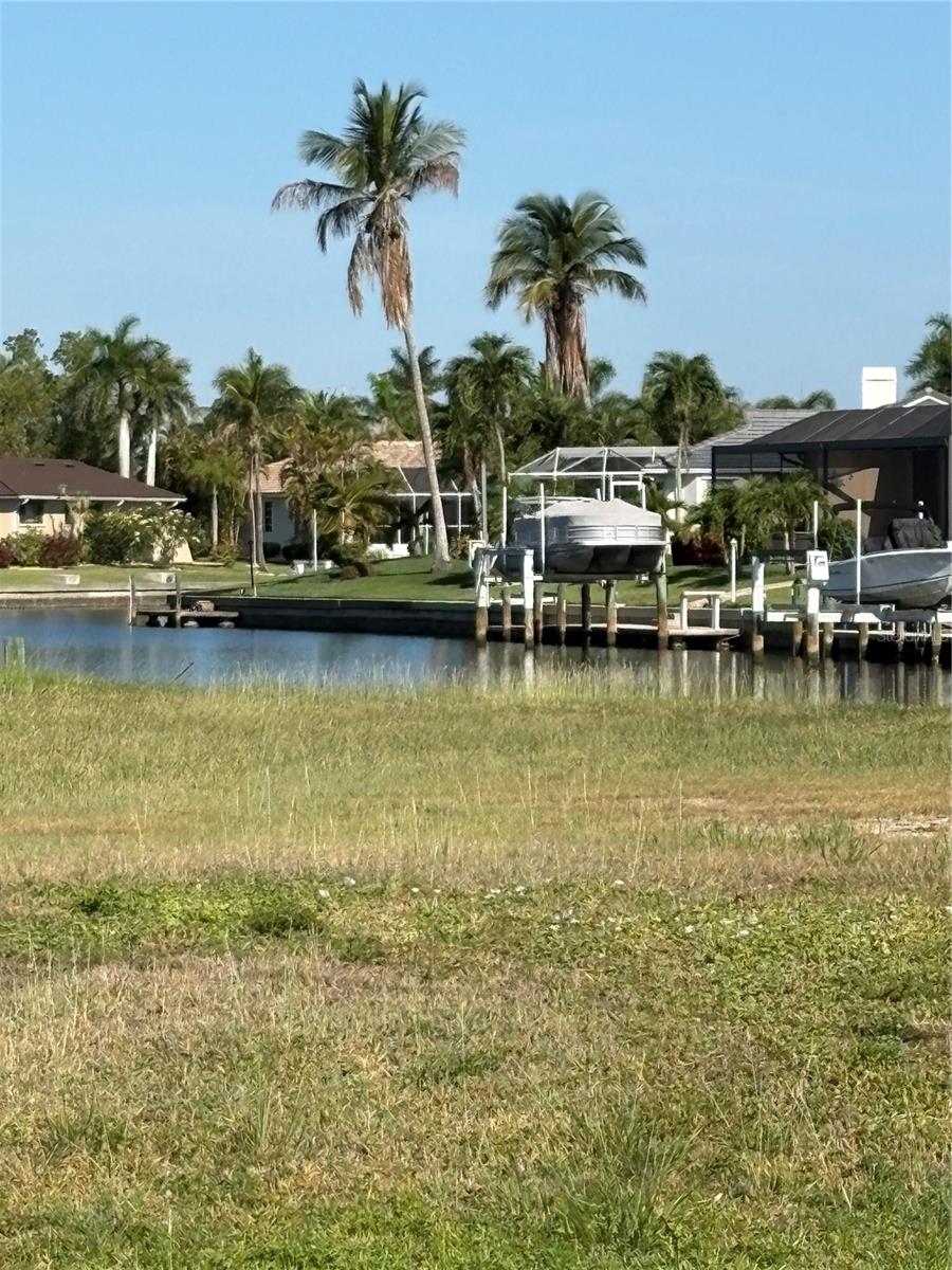 PUNTA GORDA ISLES SEC 15 - Land