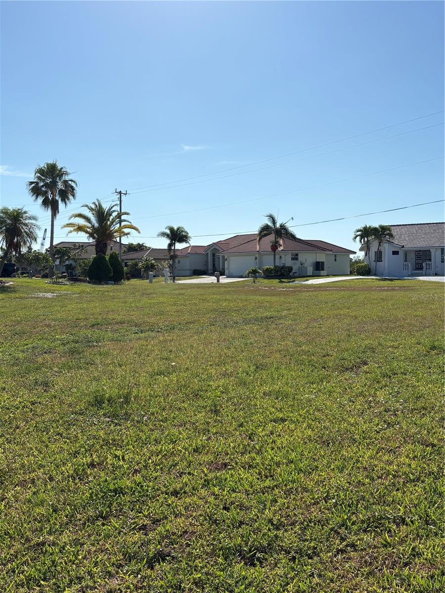 PUNTA GORDA ISLES SEC 15 - Land