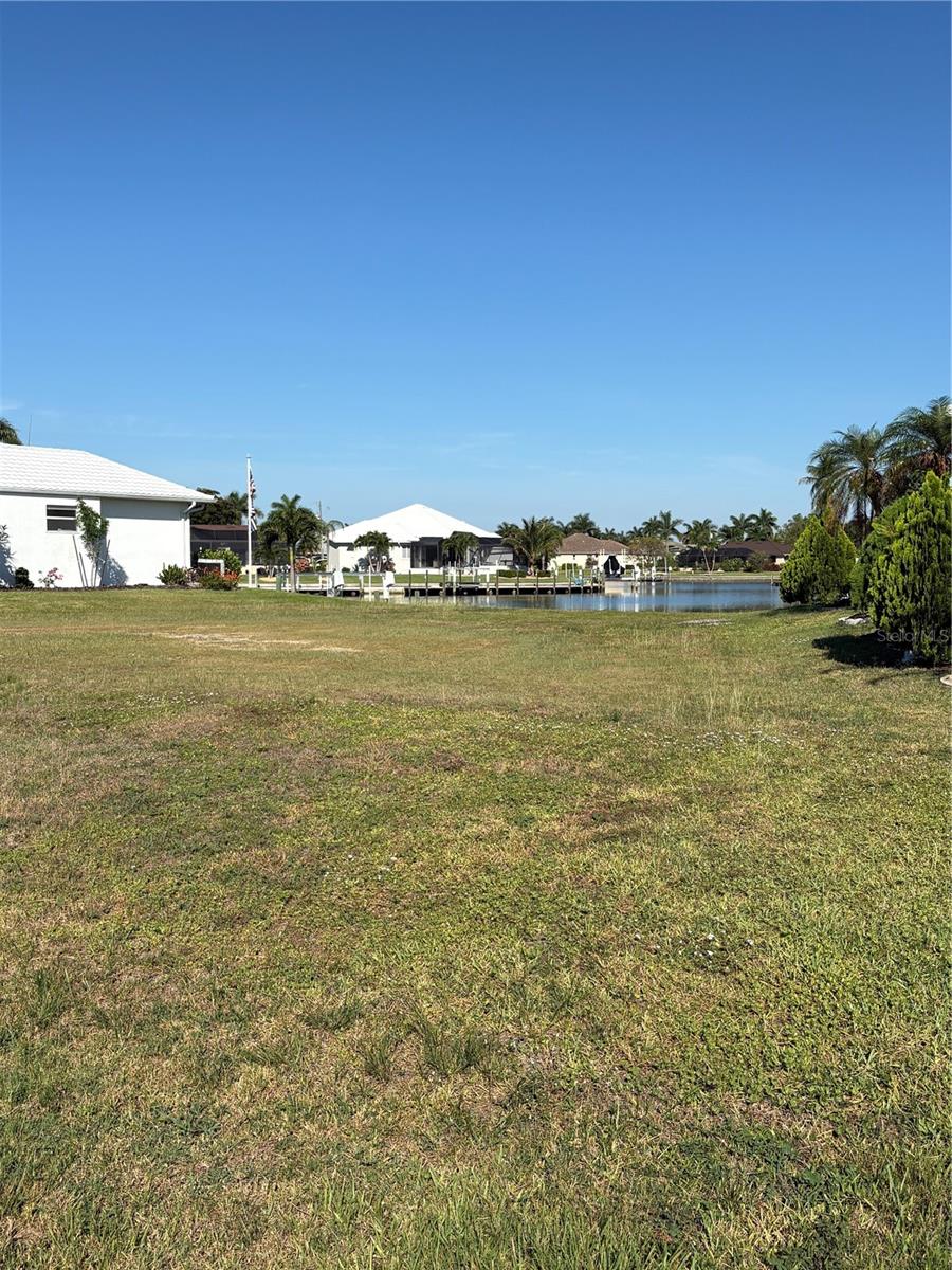 PUNTA GORDA ISLES SEC 15 - Land