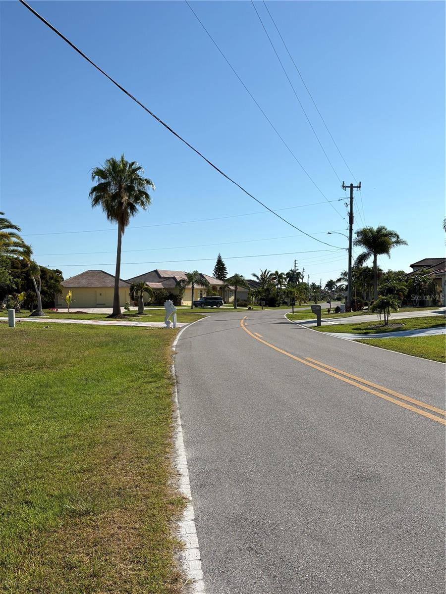 PUNTA GORDA ISLES SEC 15 - Land