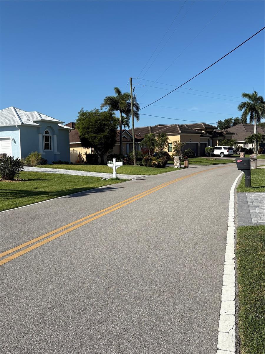 PUNTA GORDA ISLES SEC 15 - Land