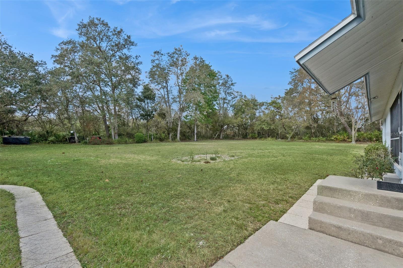 ROYAL TRAILS UNIT 01 - Residential