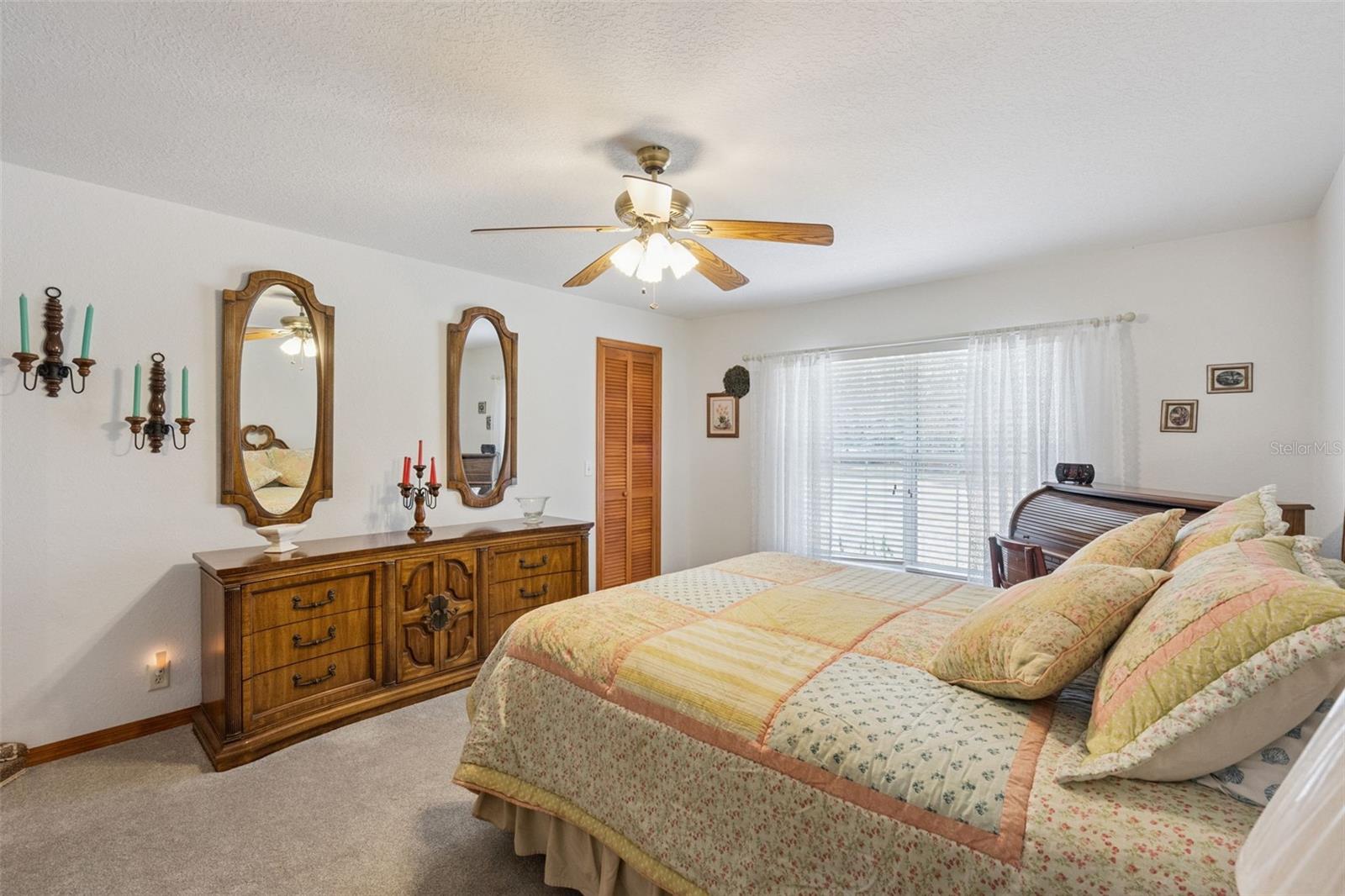 ROYAL TRAILS UNIT 01 - Residential