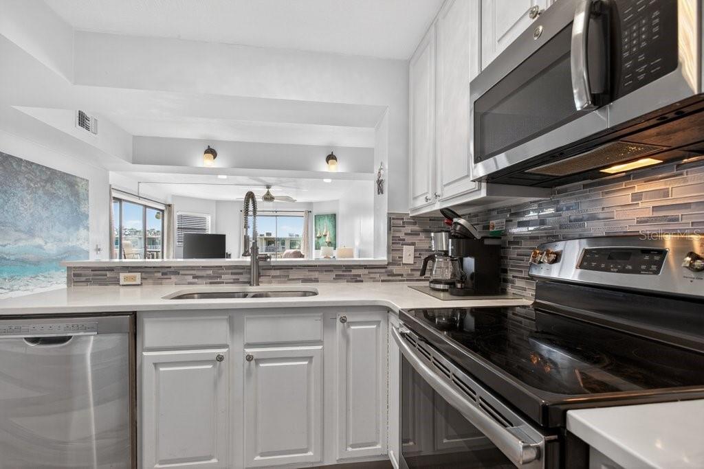 COLONY REEF CLUB I CONDO - Residential