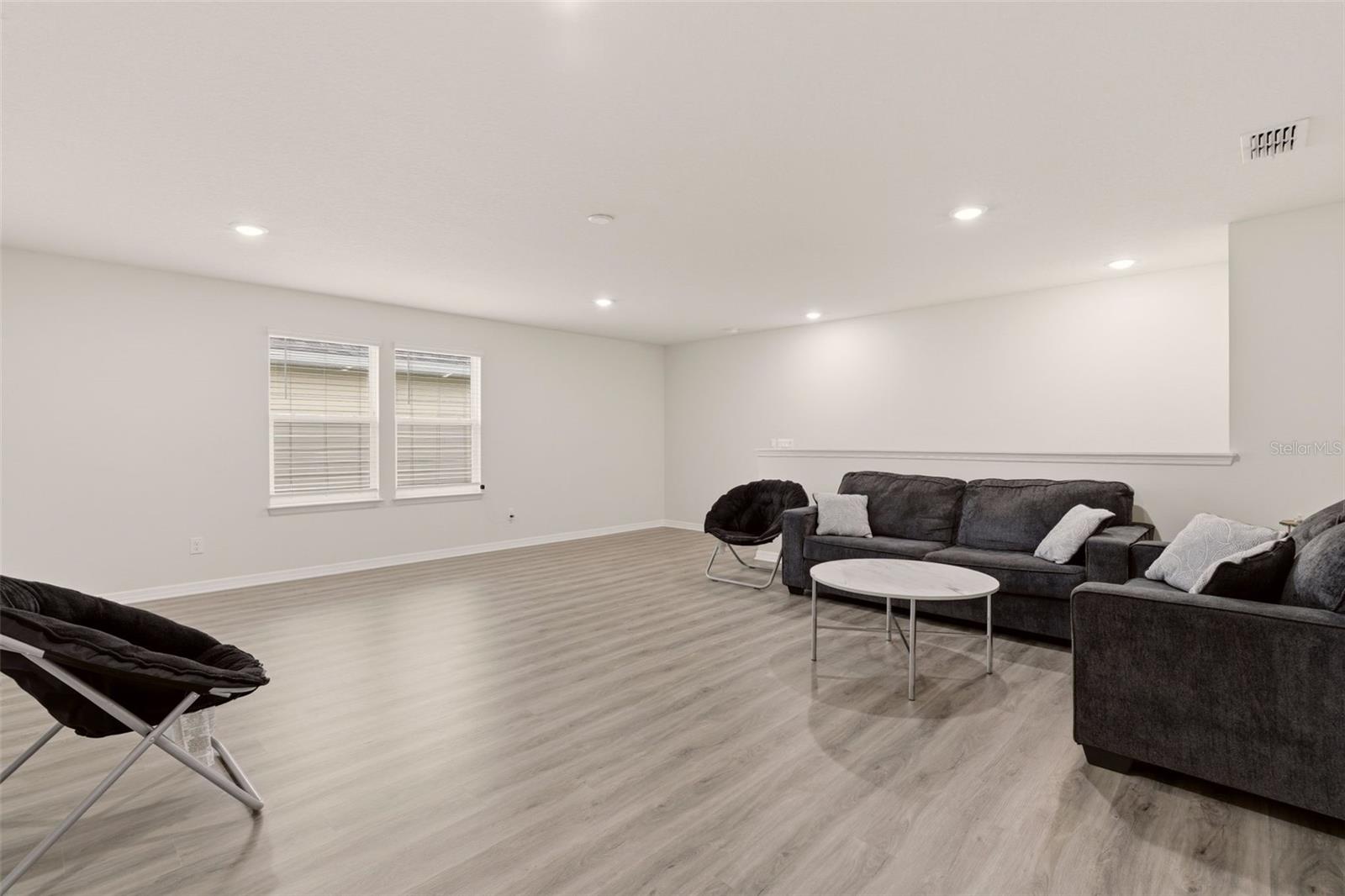 RIVER RUN PRESERVE - Residential