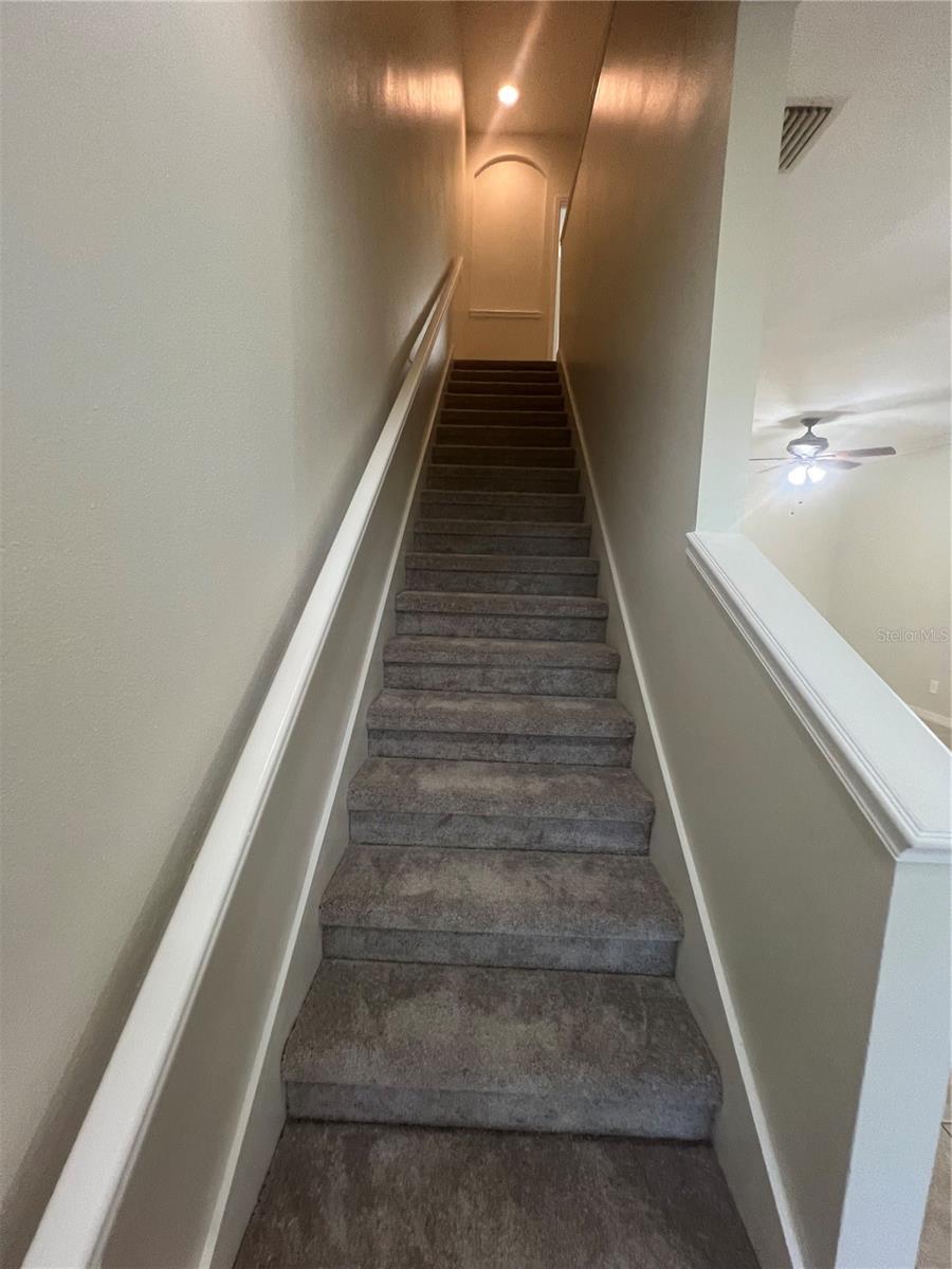 TOWNS AT LAKESIDE - Residential Lease