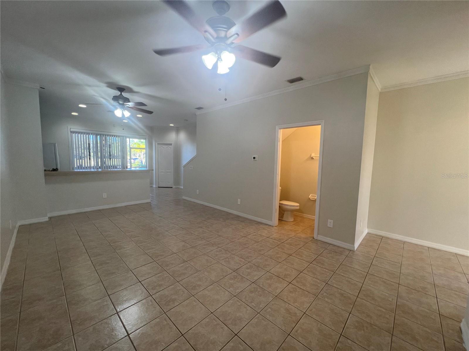 TOWNS AT LAKESIDE - Residential Lease