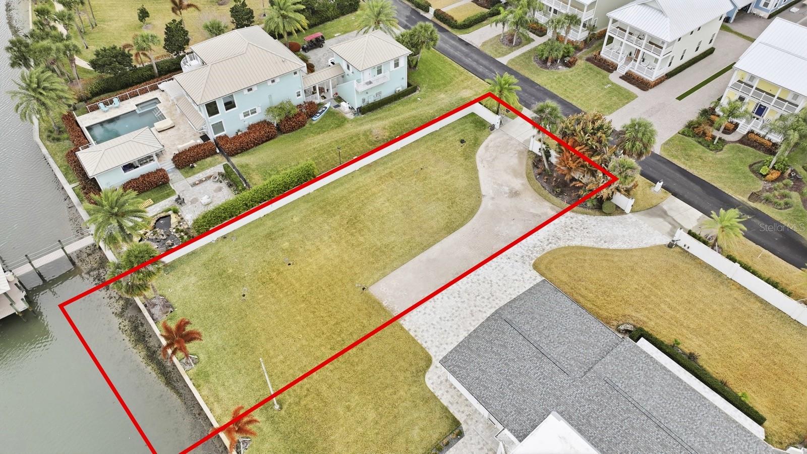 104 EAST CIRCLE DRIVE