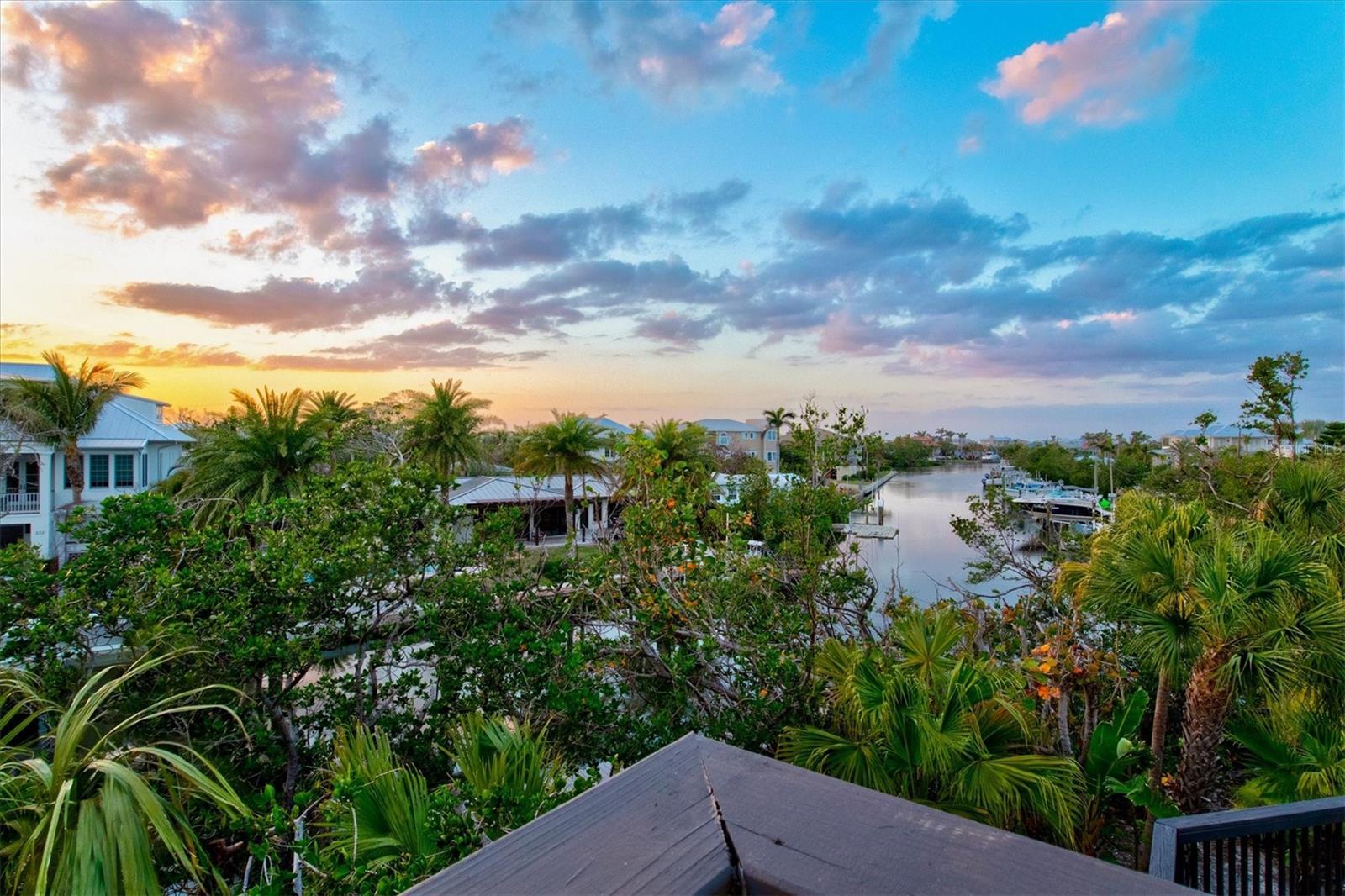 HOLMES BEACH THIRTY-THIRD UNIT - Residential