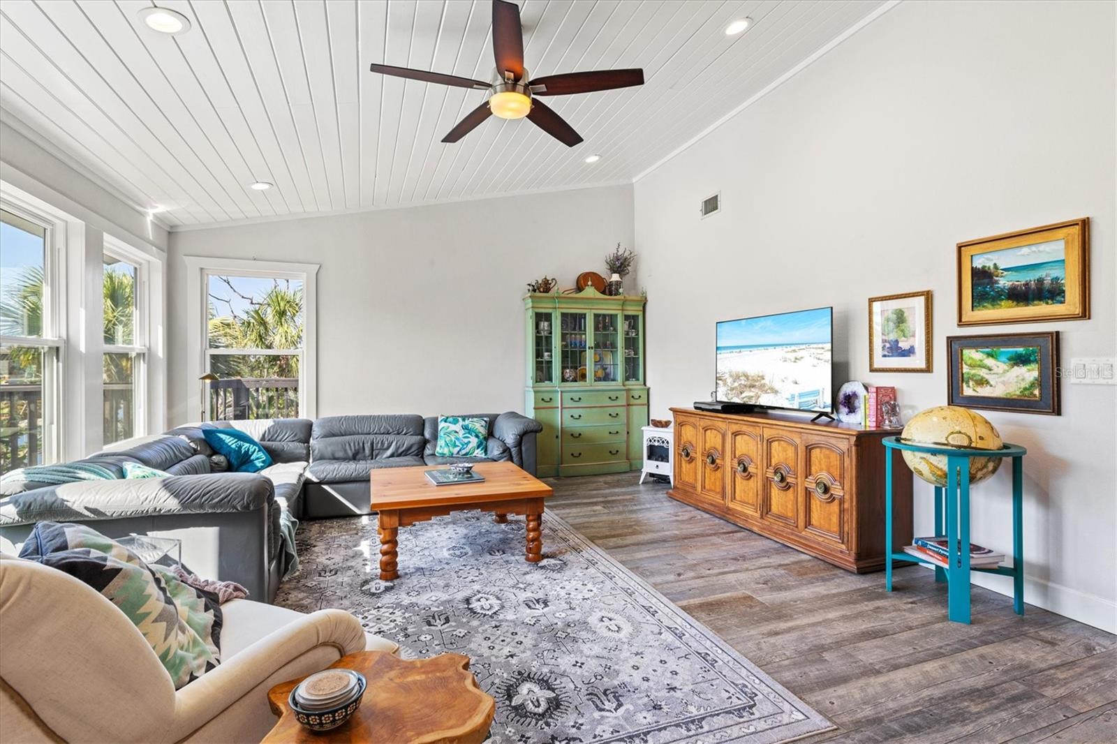 HOLMES BEACH THIRTY-THIRD UNIT - Residential