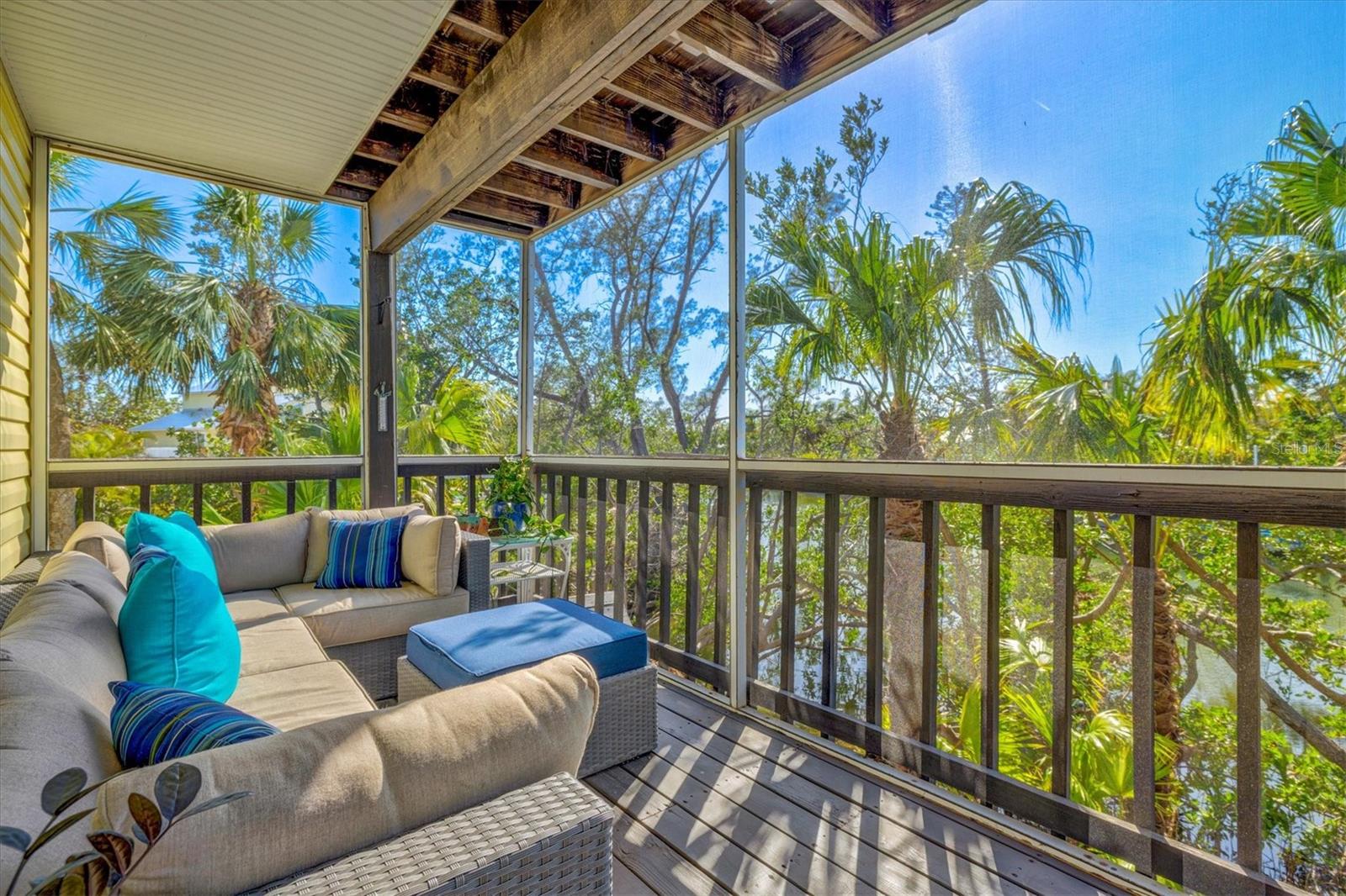 HOLMES BEACH THIRTY-THIRD UNIT - Residential