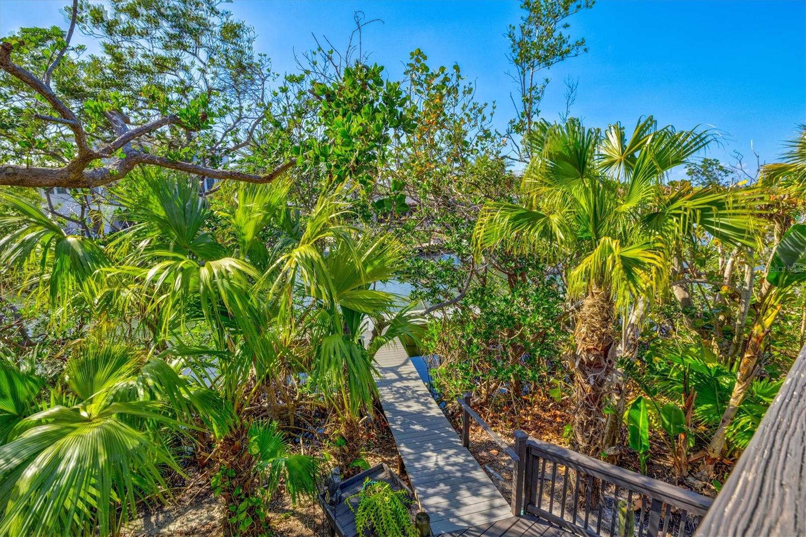 HOLMES BEACH THIRTY-THIRD UNIT - Residential