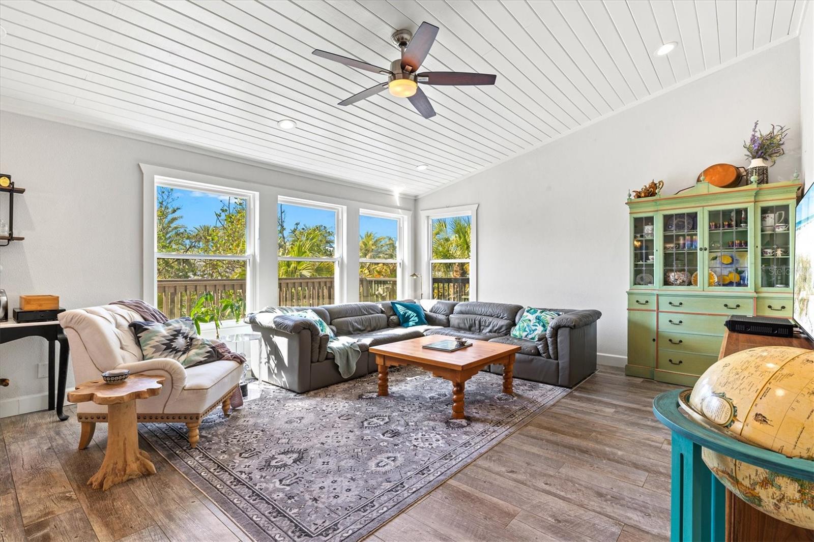 HOLMES BEACH THIRTY-THIRD UNIT - Residential