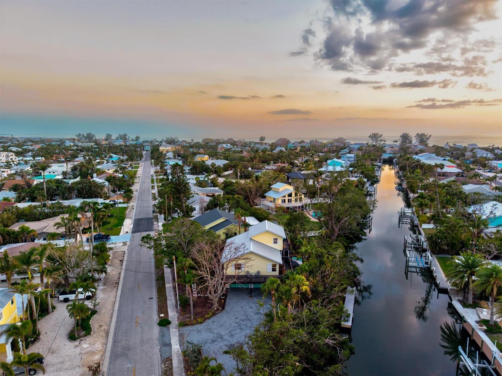 HOLMES BEACH THIRTY-THIRD UNIT - Residential