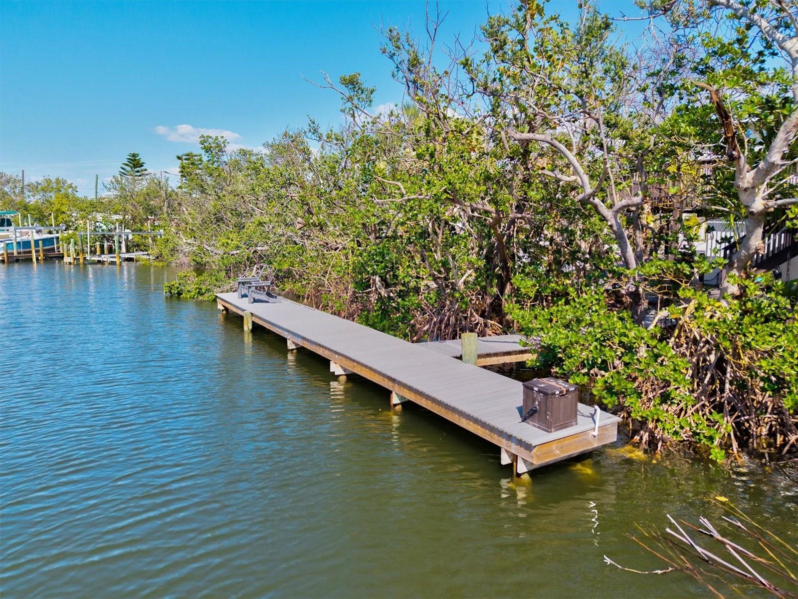 HOLMES BEACH THIRTY-THIRD UNIT - Residential