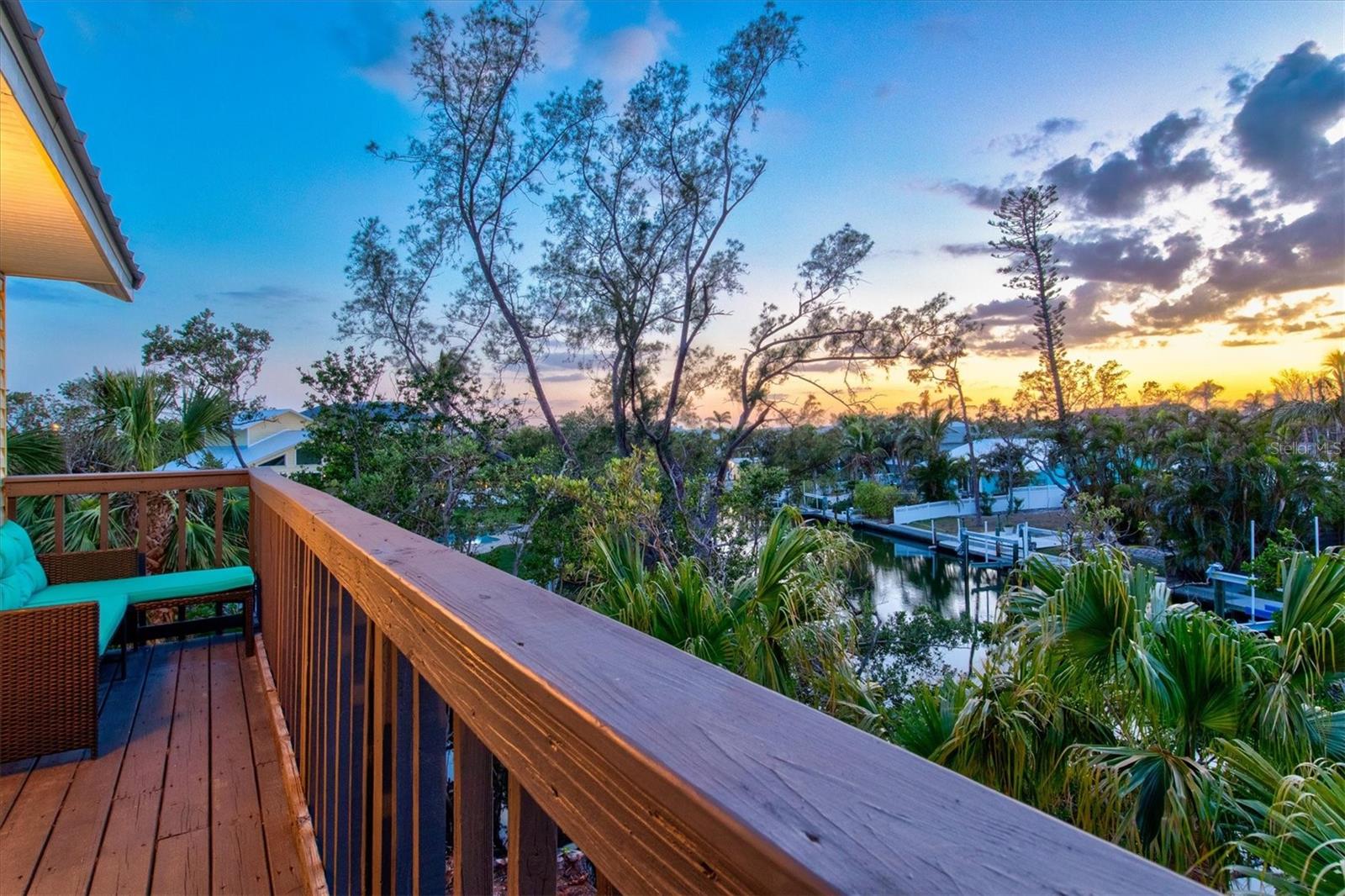 HOLMES BEACH THIRTY-THIRD UNIT - Residential