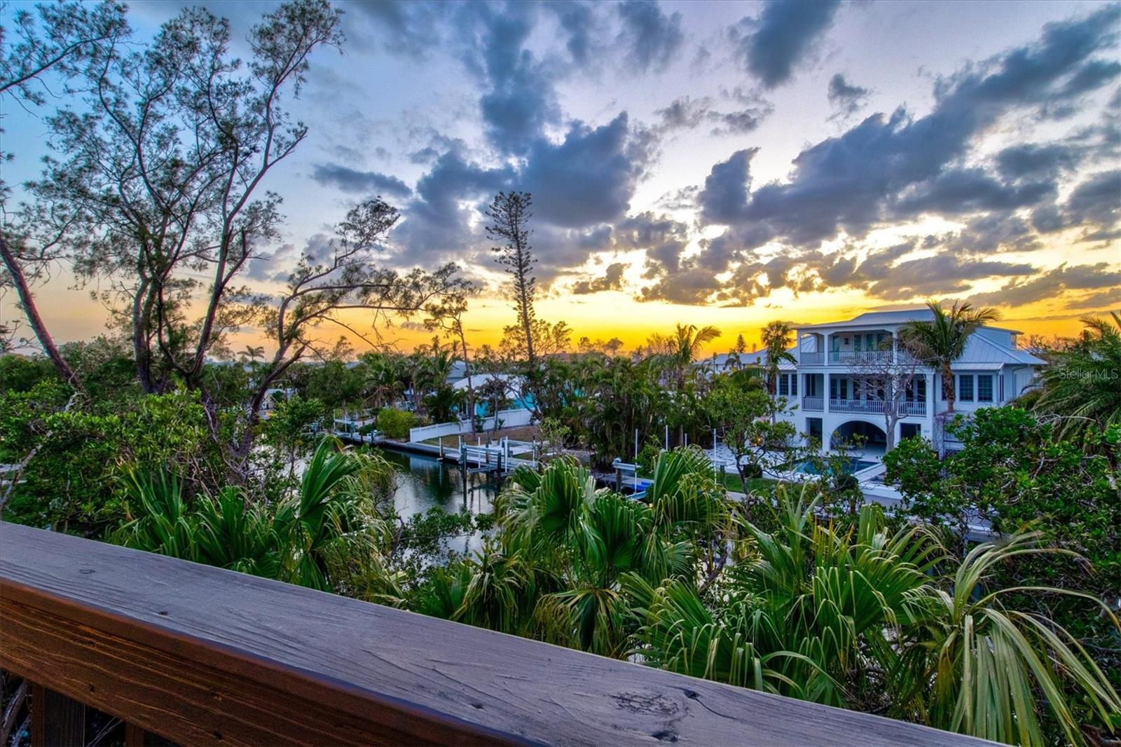 HOLMES BEACH THIRTY-THIRD UNIT - Residential