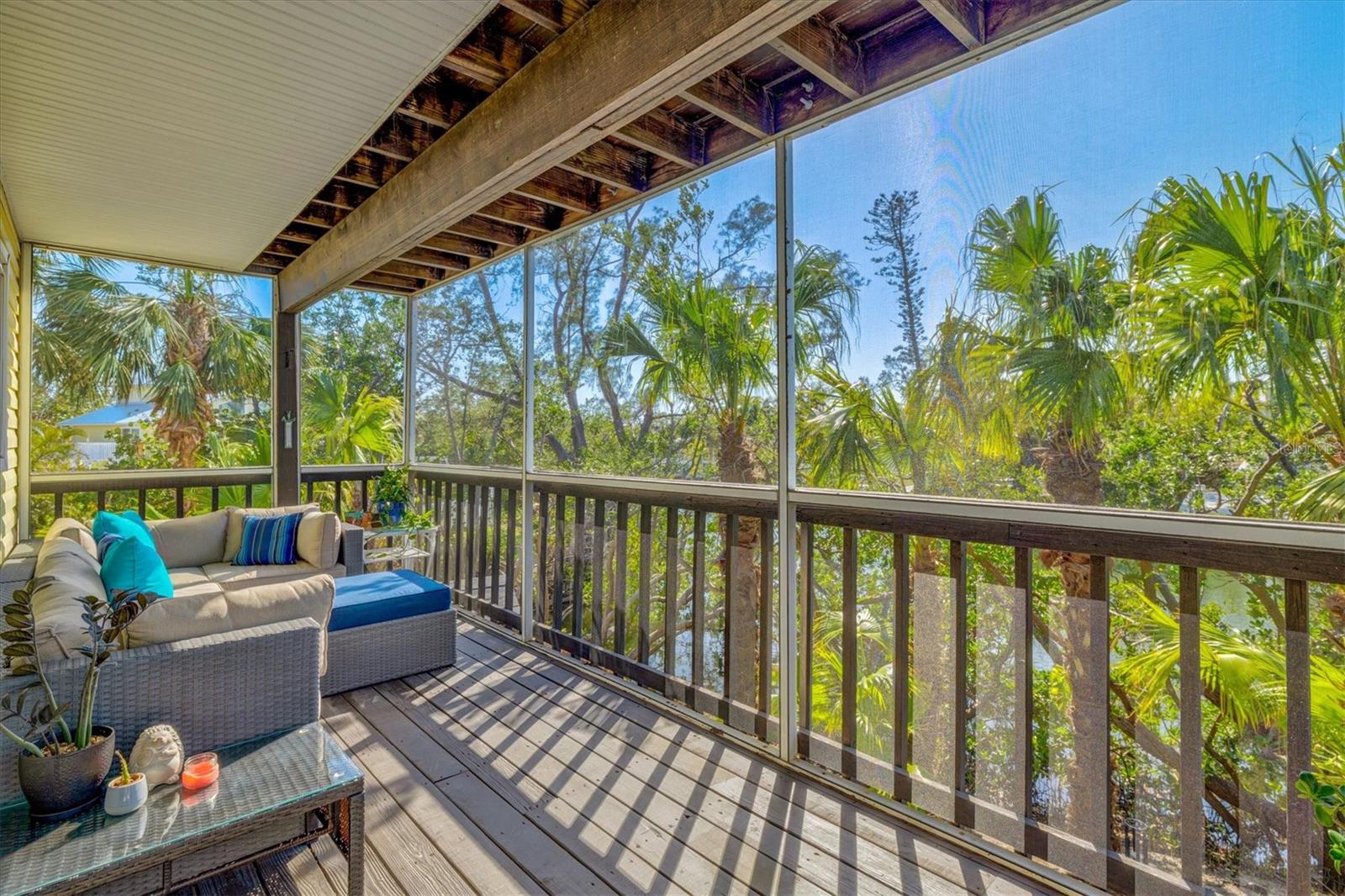 HOLMES BEACH THIRTY-THIRD UNIT - Residential