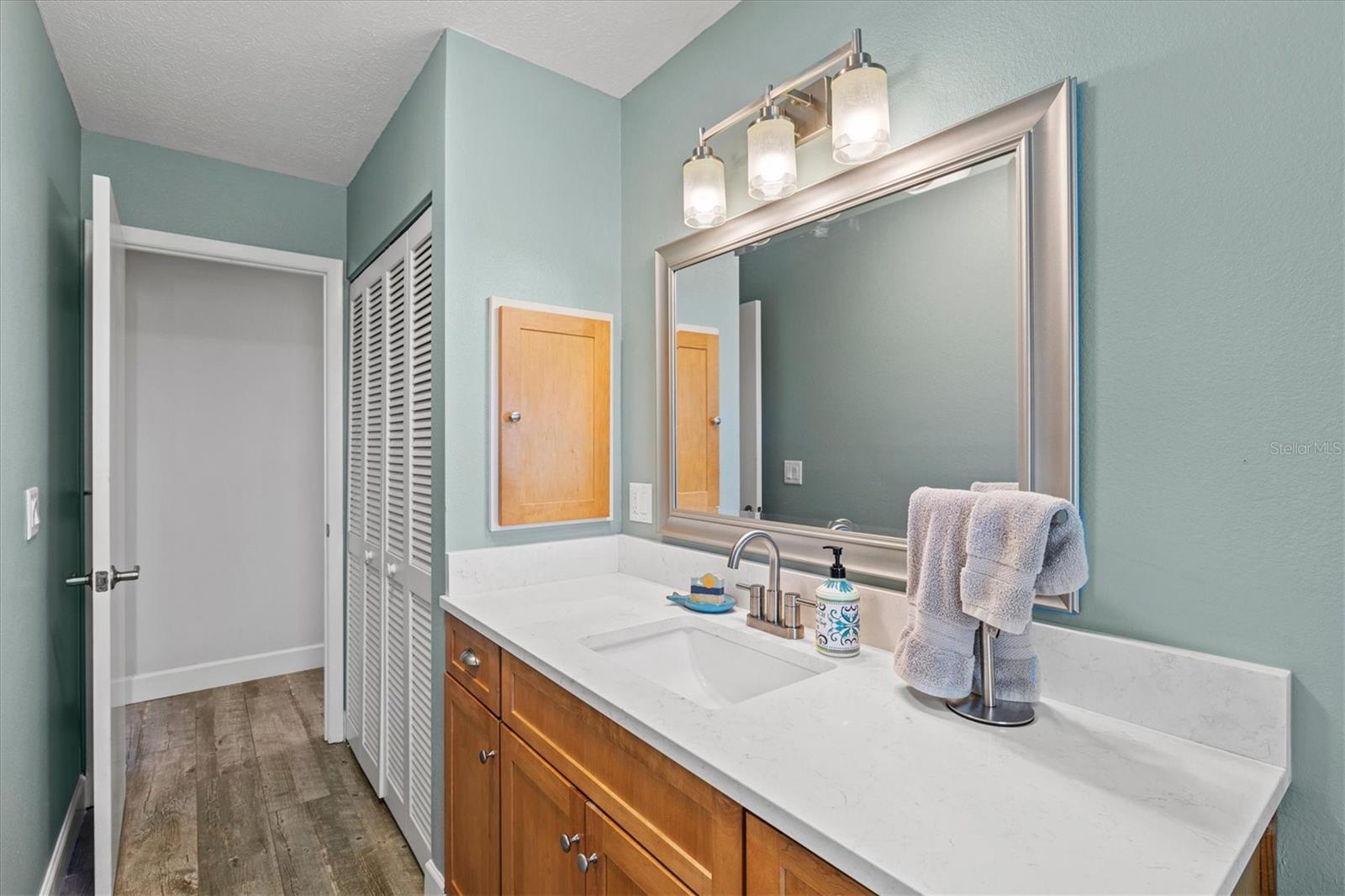 HOLMES BEACH THIRTY-THIRD UNIT - Residential