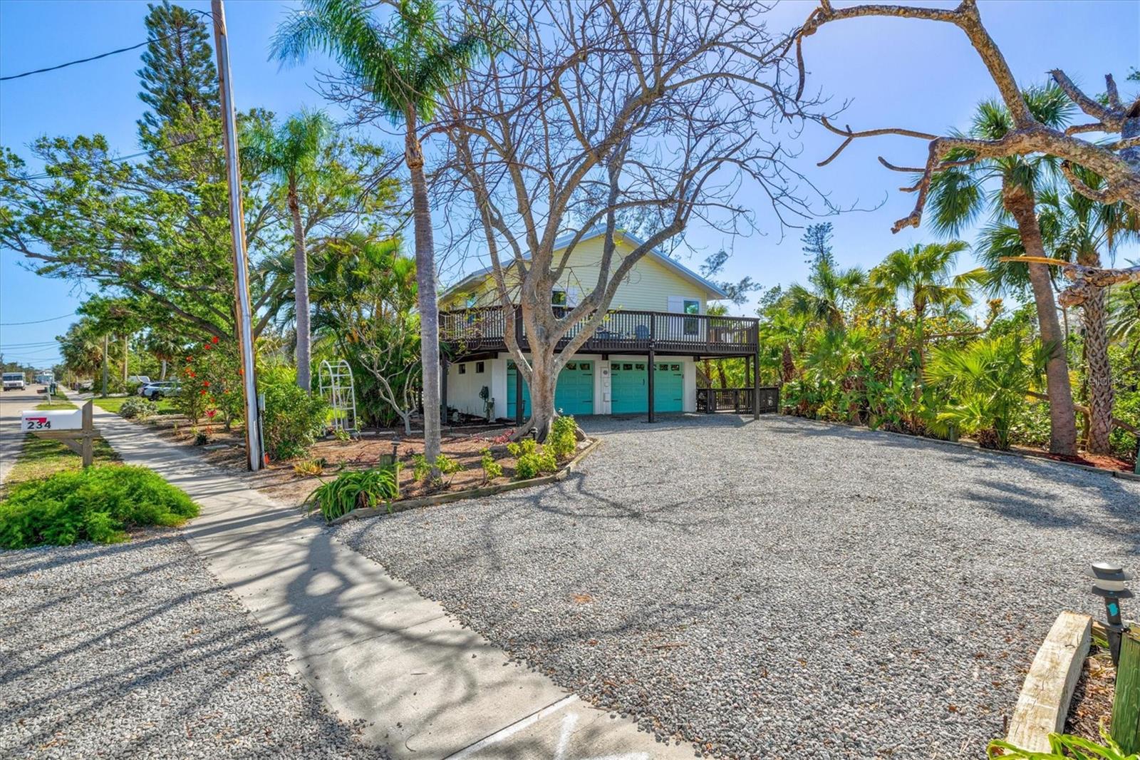 HOLMES BEACH THIRTY-THIRD UNIT - Residential