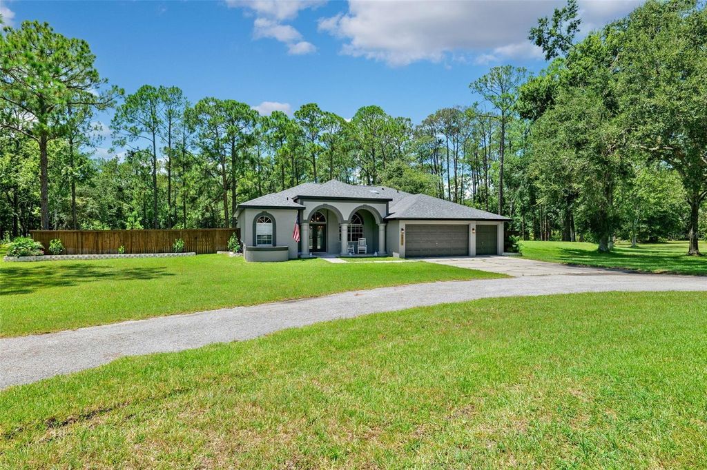Photo of 28236 Sonny Drive, Wesley Chapel, FL 33544 (MLS # TB8417745)